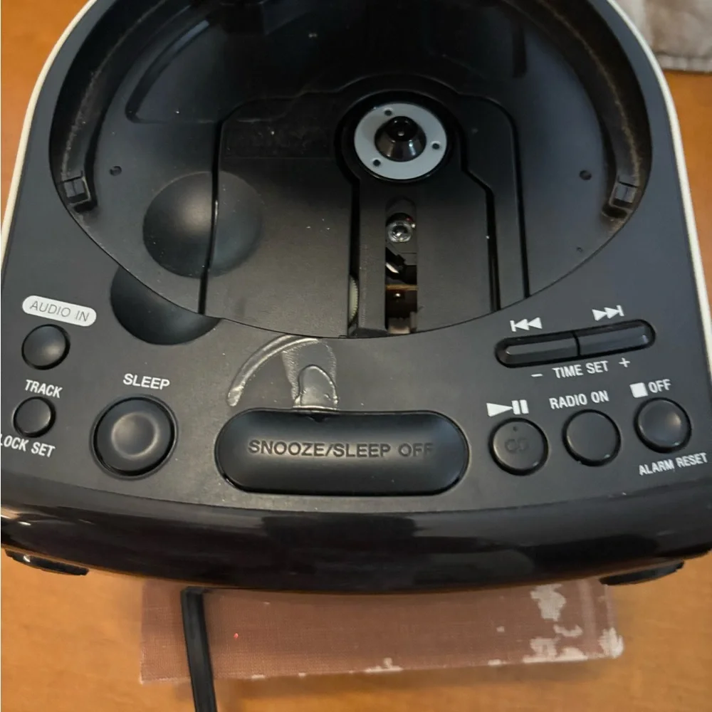 SONY Dream Maxhine FM/AM CD Clock Radio -